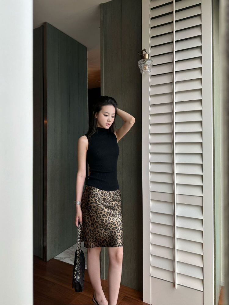 Vintage Gilded Leopard Pattern - Women'S Fashion Gilded Age recension och pris