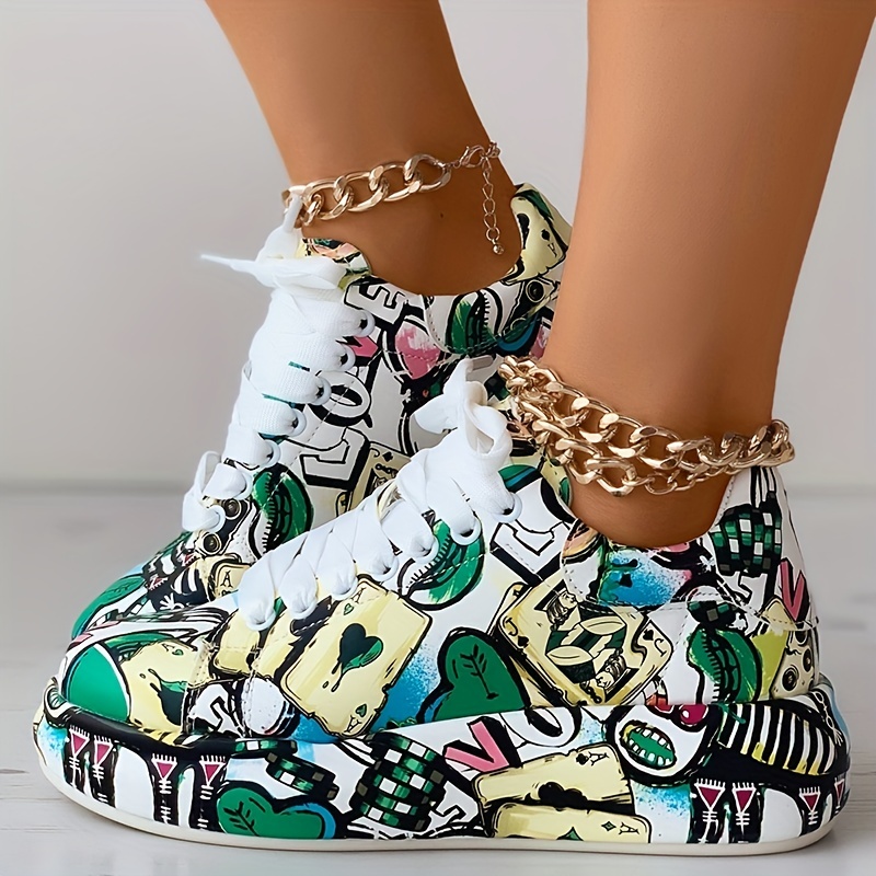 Women's Graffiti Print Sneaker - Women'S Fashion Tennis Shoes recension och pris