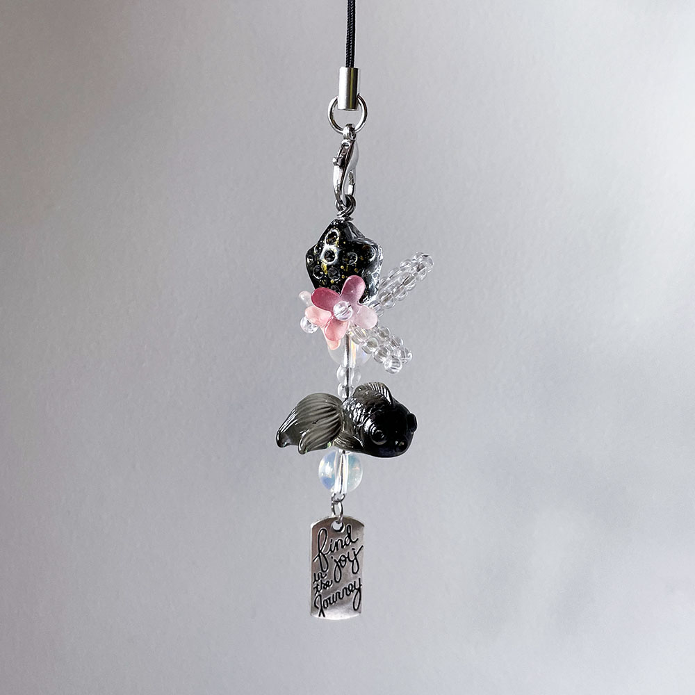 Black Goldfish Phone Charm Cha - Women'S Fashion Backpack recension och pris