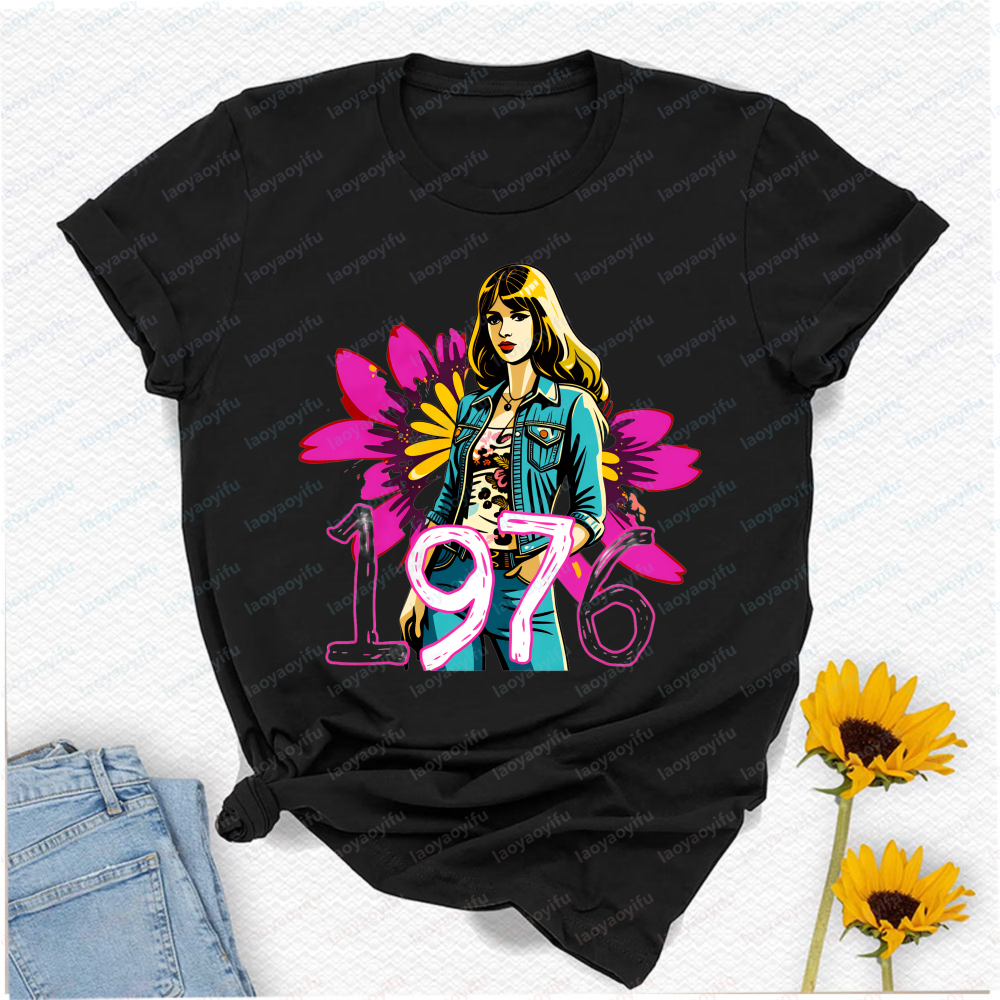1976 Retro Groovy Girl T-Shirt - Women'S Fashion Of The 70S recension och pris