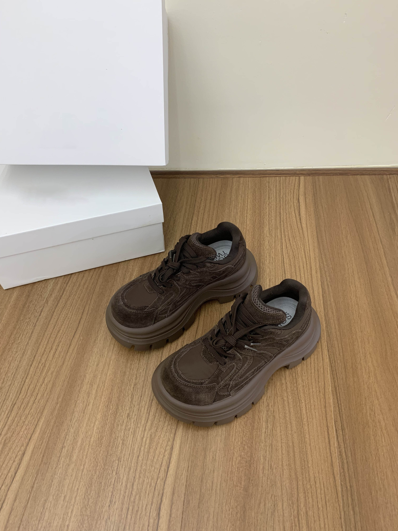 2025 Autumn  Soft Bottom Girls - Women'S Fashion Tennis Shoes recension och pris