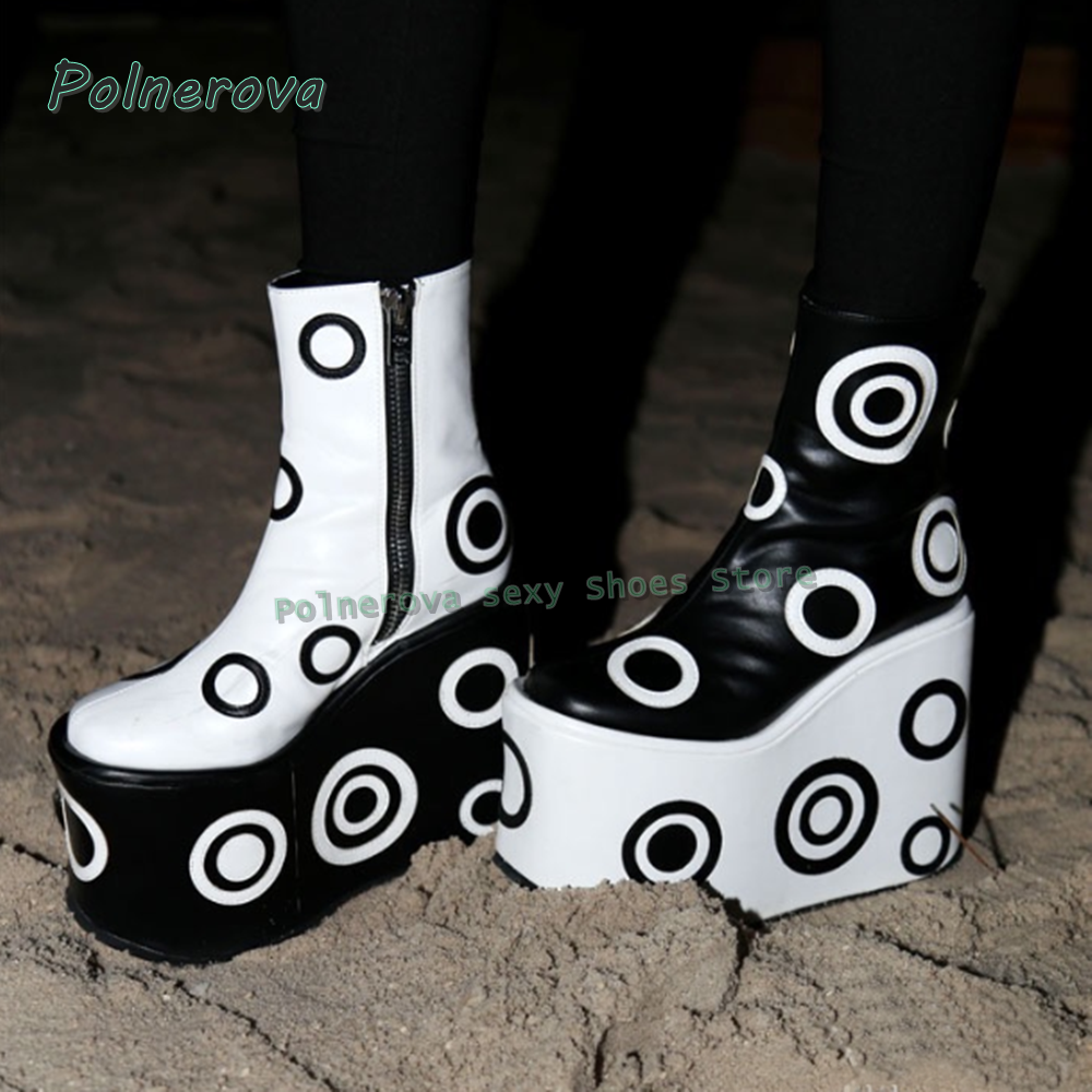 Circular Hole Pattern Wedge Fa - Women'S Fashion Trends Spring 2026 recension och pris